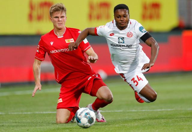 和进攻两端 和进攻两端