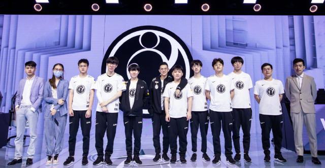 从长眼来看 从长眼来看