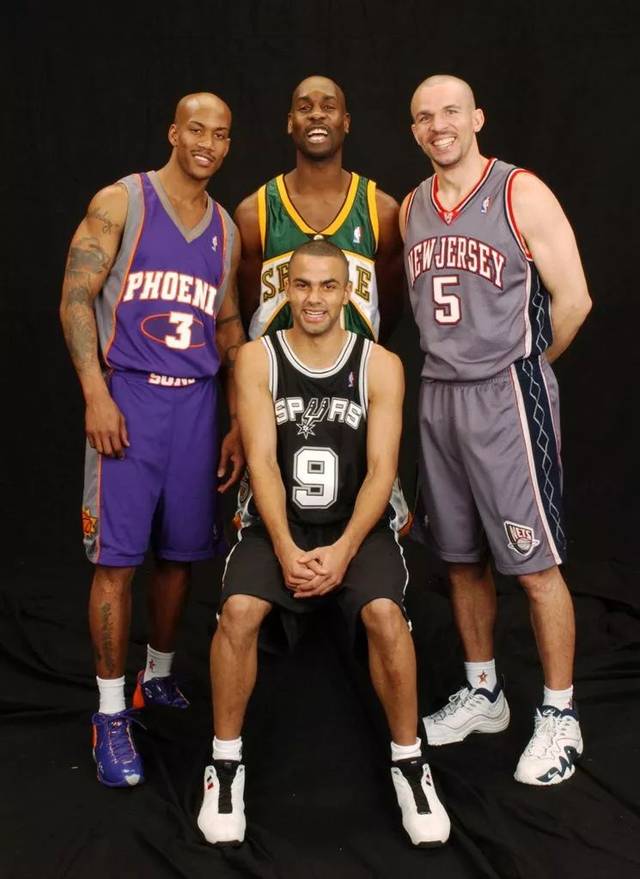 略有褪色 略有褪色