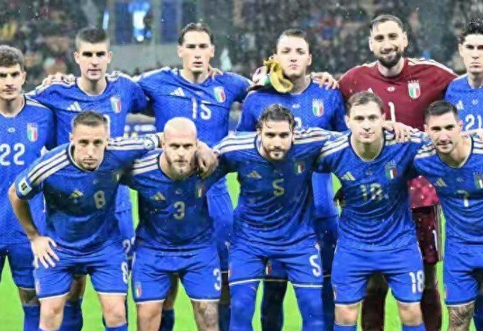 一个靠外线 一个靠外线